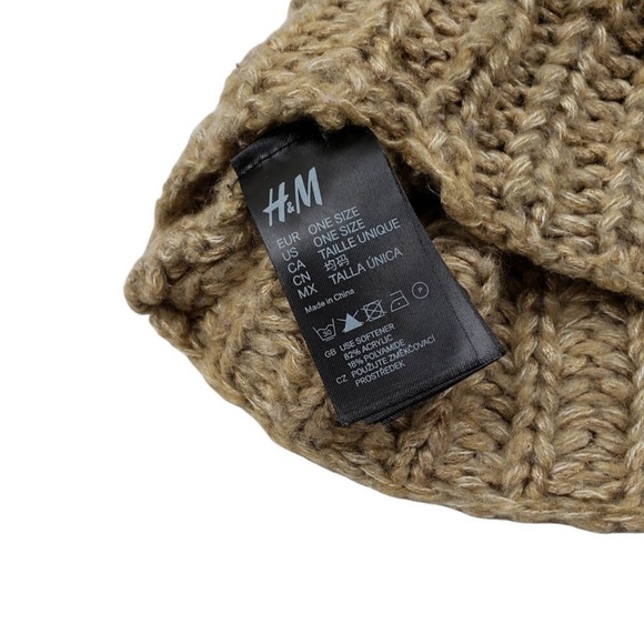 H&M: Women’s Infinity Scarf | Beige Knit Crochet Neck Warmer | One Size - Picture 5 of 6
